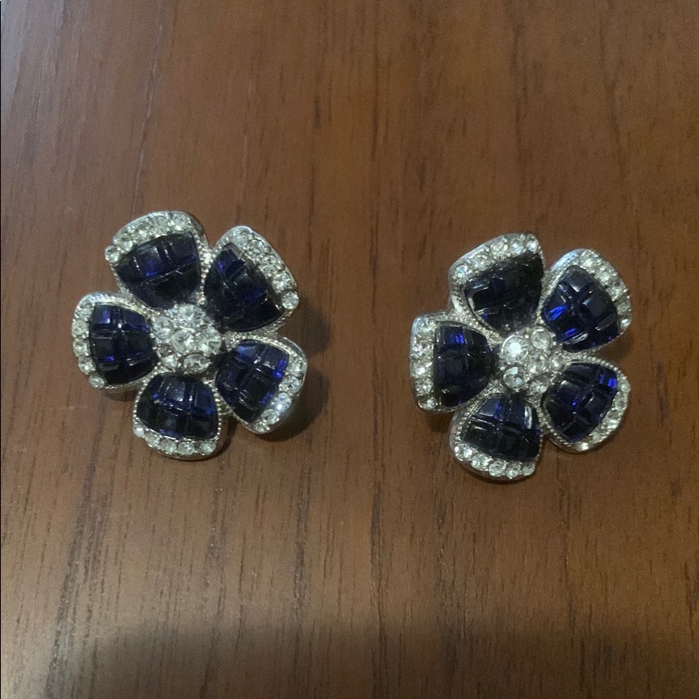 Vintage Avon Blue and Silver Floral Earrings